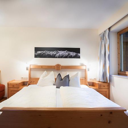 Appartements Hochlega Neukirchen am Großvenediger Pokoj fotografie
